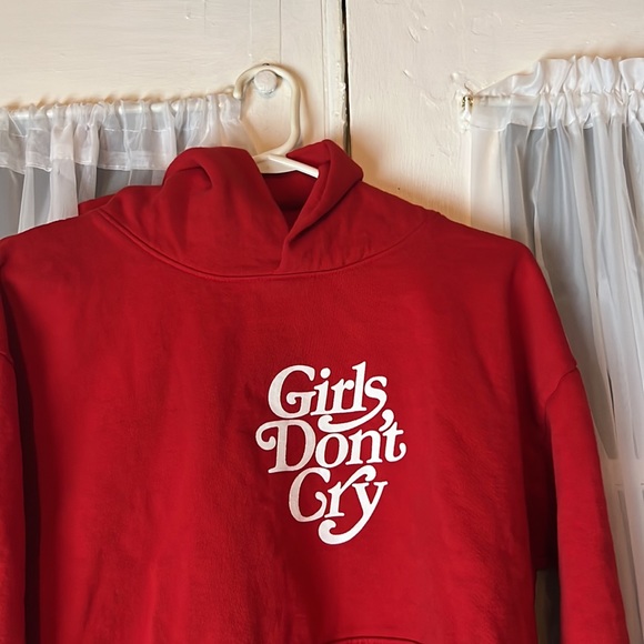 Girls Don't Cry Cafe Hooded Sweatshirt Women’s Medium Red - Picture 4 of 8